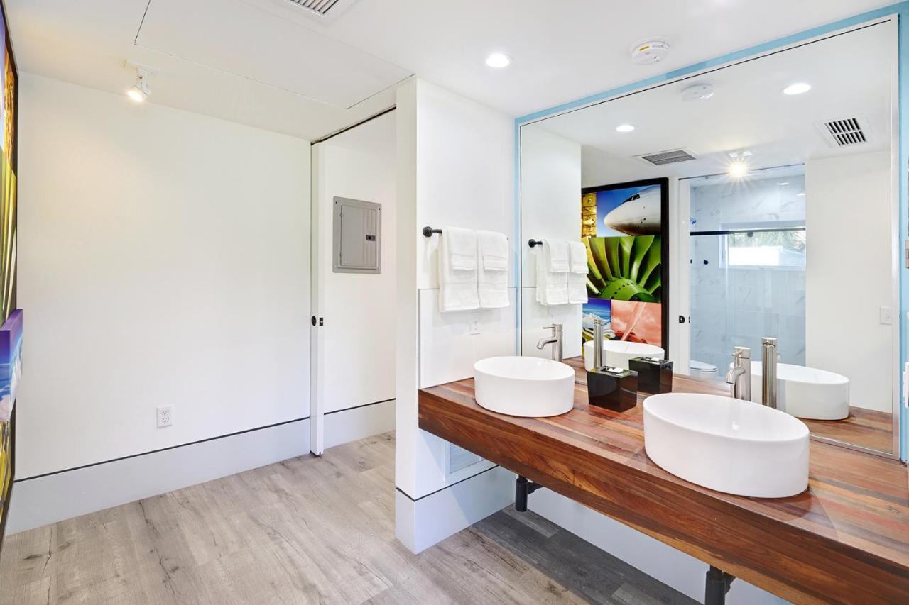 Ocean Treasure Beachside Suites Lauderdale-by-the-Sea Exterior foto